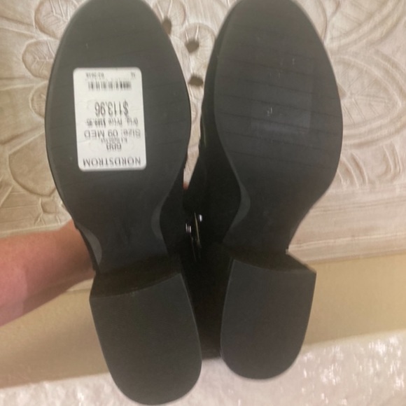 🔥Kenneth Cole New York Women's Reeve 4 Block Heel Bootie with Embroidery Ankle - Picture 10 of 13